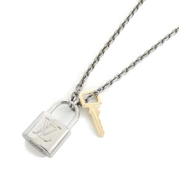 LOUIS VUITTON Gold Necklace